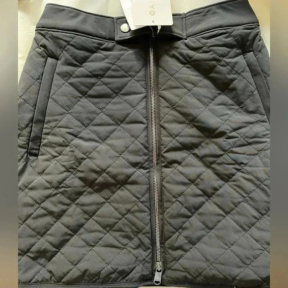 Athleta Apres Ski skirt quilted black zip up - Picture 7 of 16